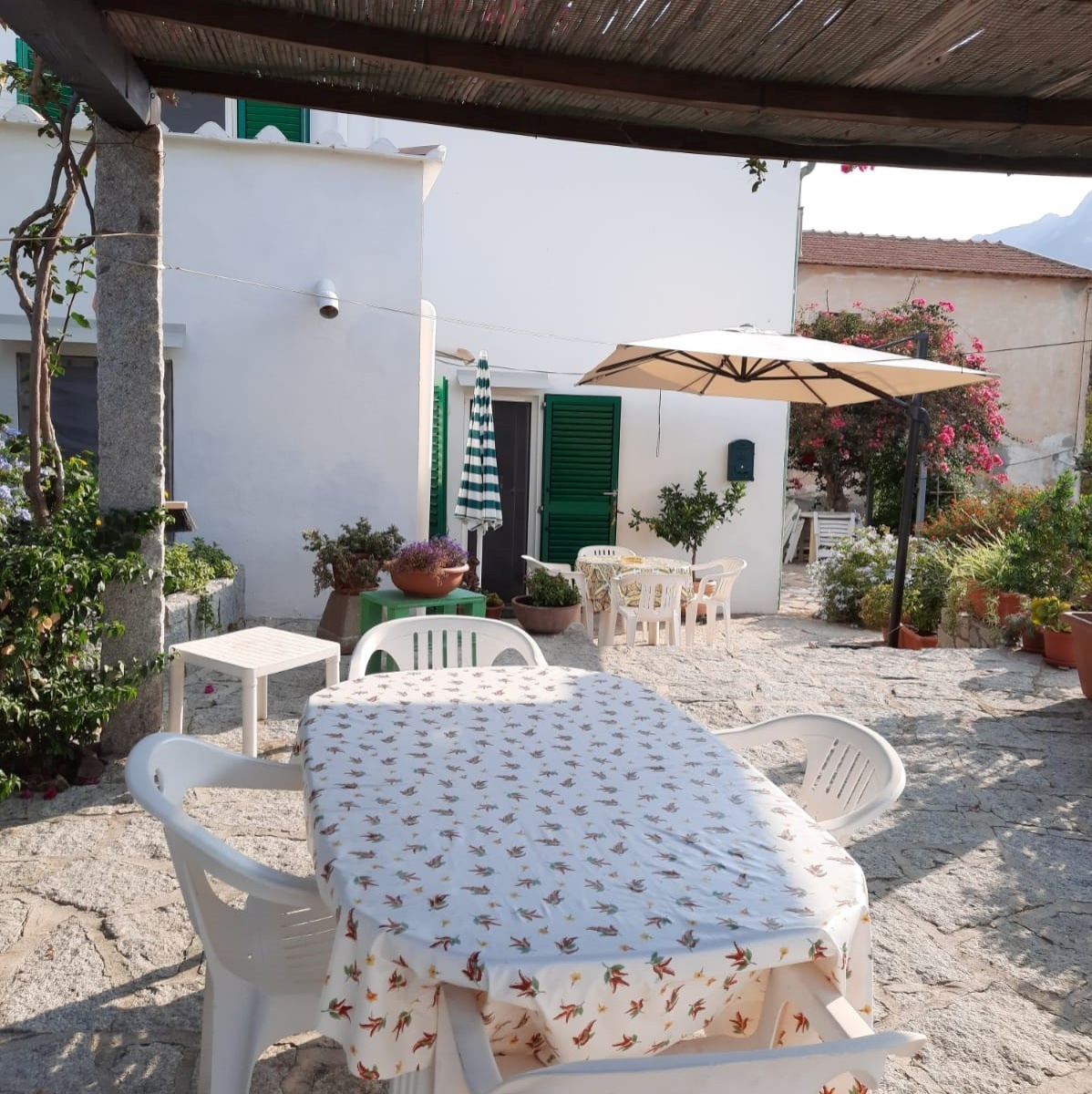 La Casa con Patio a Pomonte